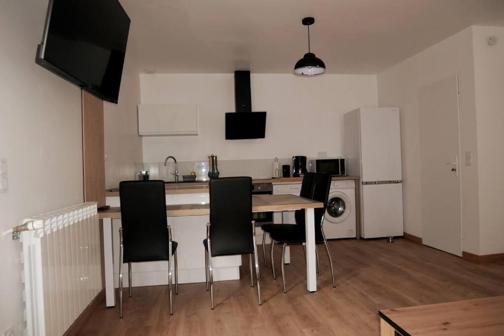 T2, Avec Terrasse. Apartment *