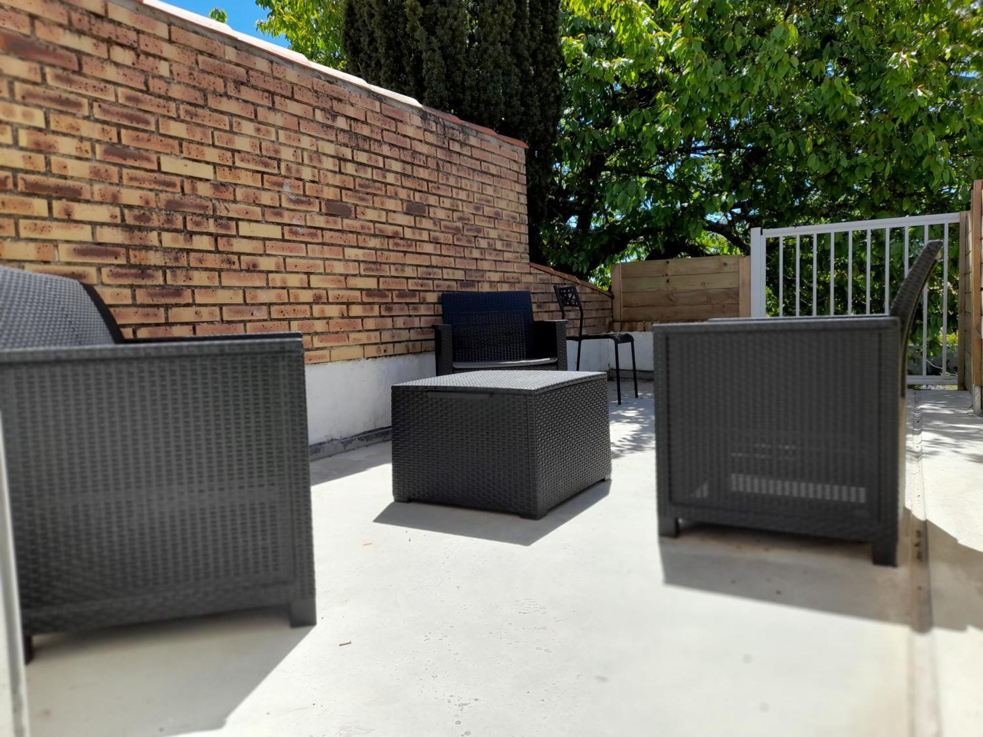 Apartment T2, Avec Terrasse.